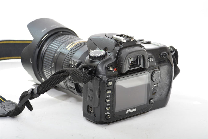 Used Nikon D80 with 18-200mm 3.5-5.6 G ED Beginner Package