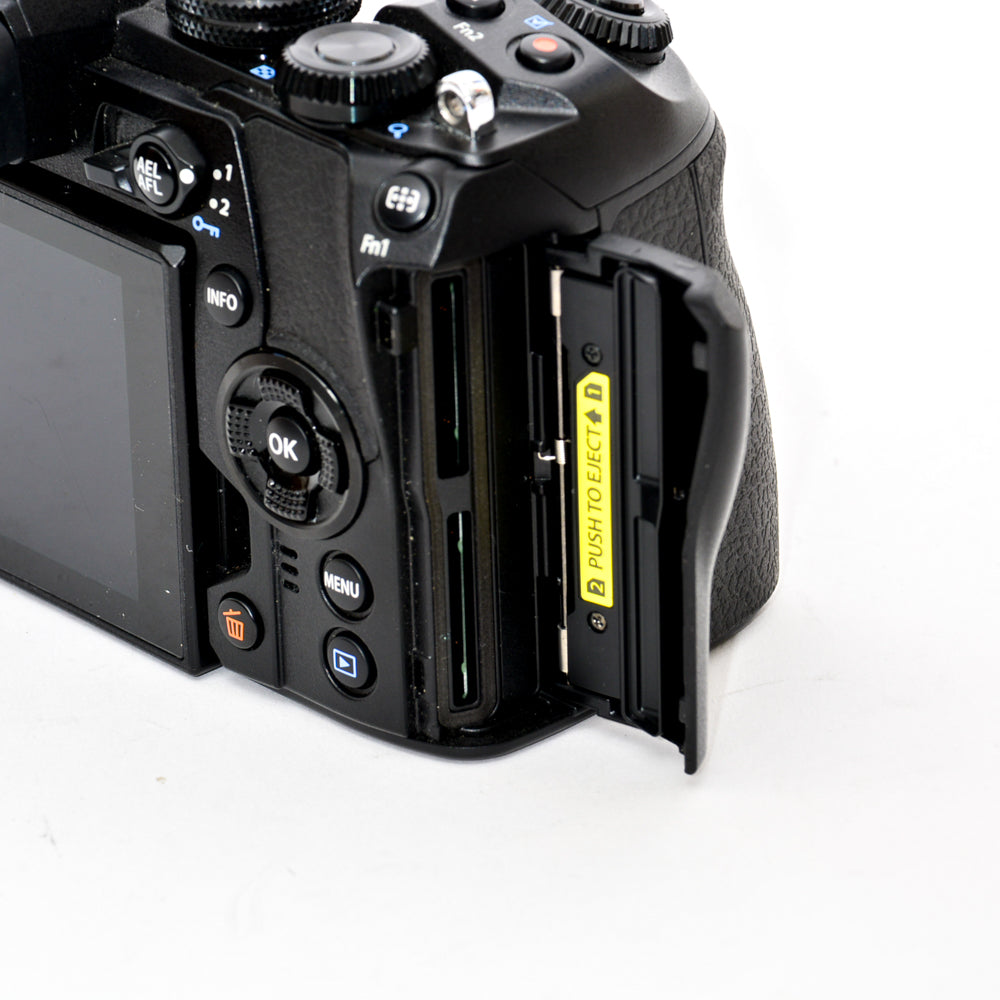 Used Olympus OM-D E-M1 Mark II Mirrorless Camera