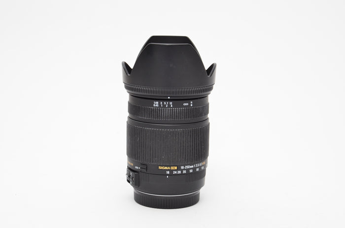 Used Sigma 18-250mm f/3.5-6.3 DC OS for Canon EF-S
