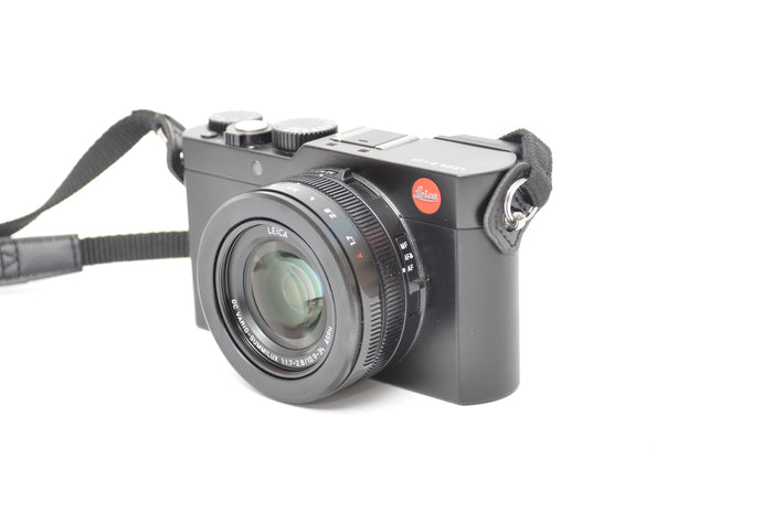 Used Leica D-Lux compact camera