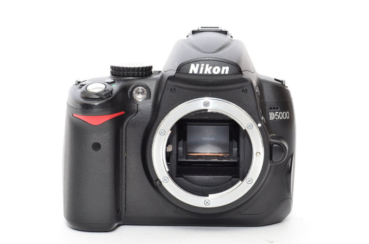 Used Nikon D5000