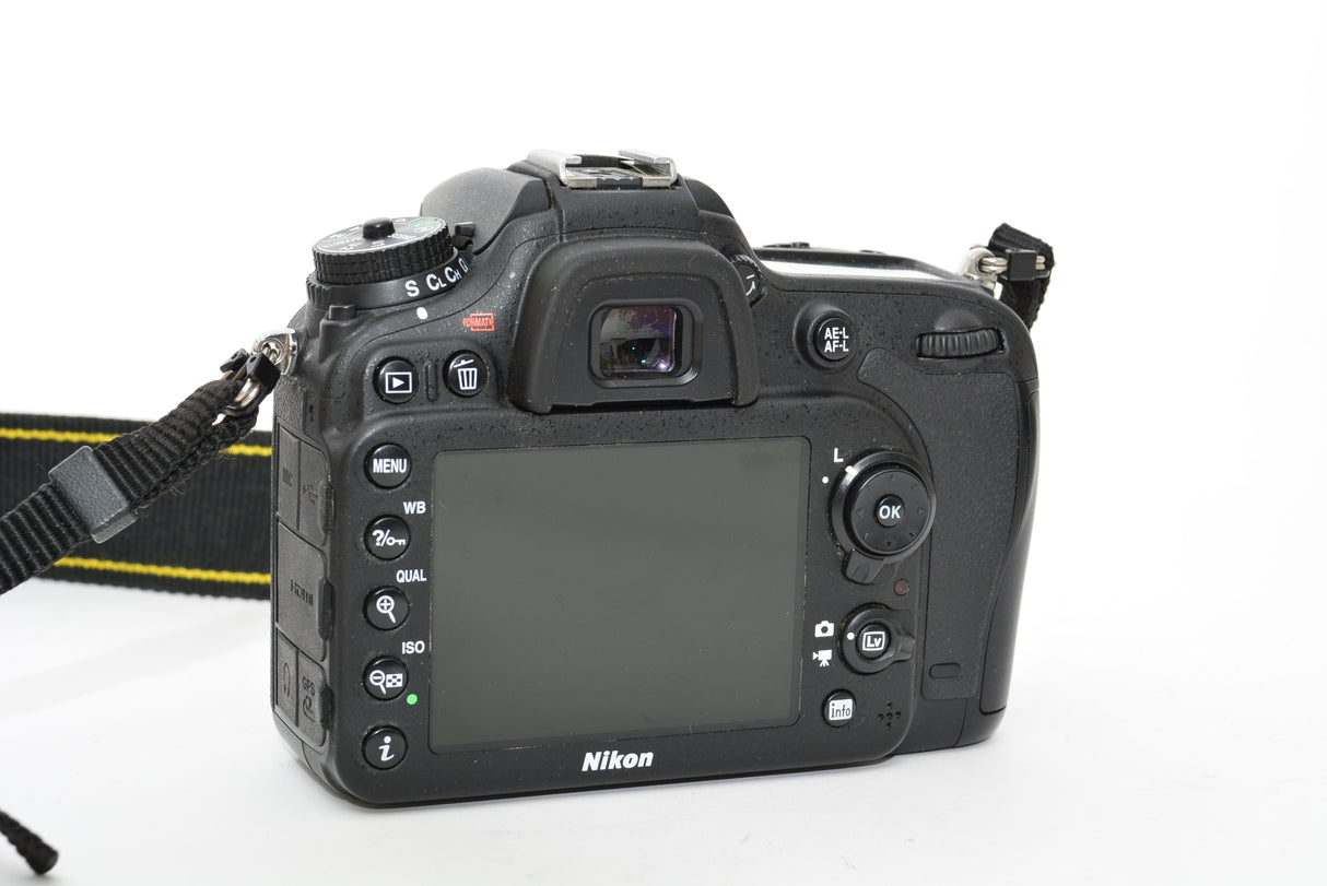 Used Nikon D7100 Digital Camera