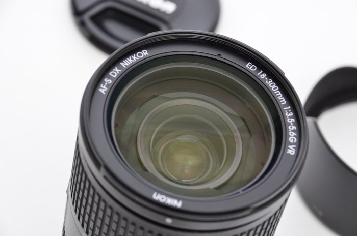Used Nikon Nikkor 18-300mm f/3.5-5.6 G ED VR Lens