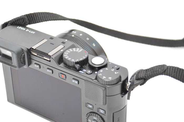 Used Leica D-Lux compact camera