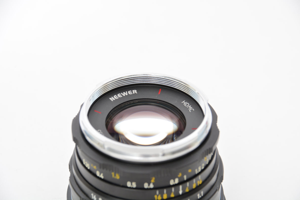 Used Neewer APS-C 35mm f/1.1 LS-23 Sony Mount Lens