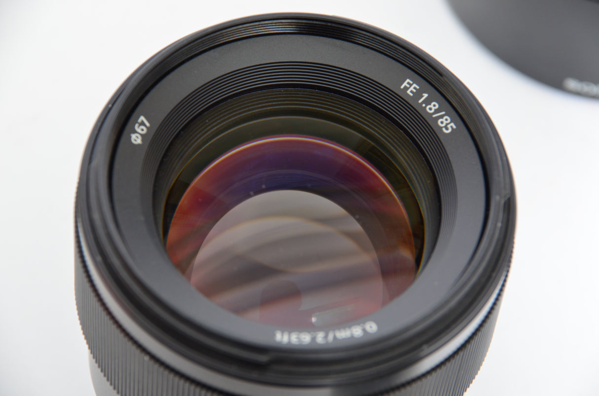 Used Sony FE 85mm f/1.8 Lens