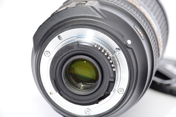 Used Nikon Nikkor 18-300mm f/3.5-5.6 G ED VR Lens