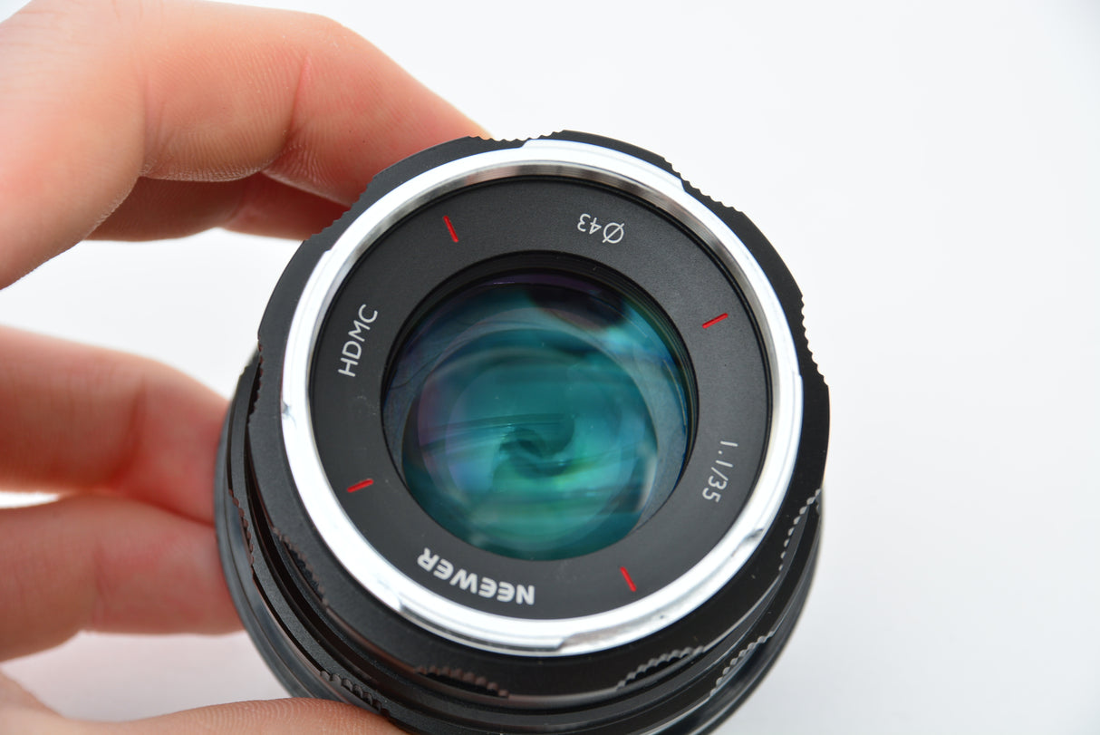 Used Neewer APS-C 35mm f/1.1 LS-23 Sony Mount Lens