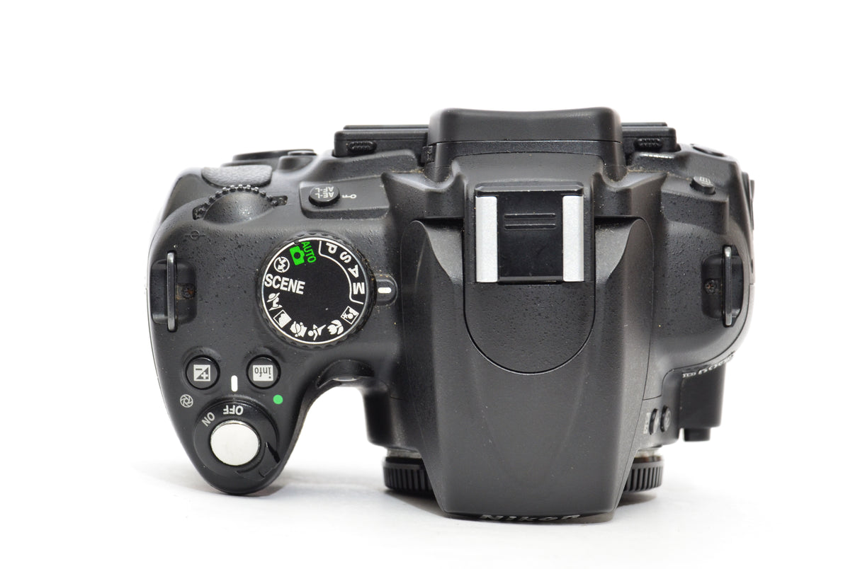 Used Nikon D5000