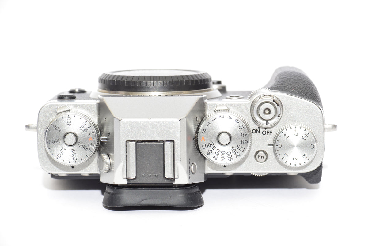 Used Fujifilm X-T3 Digital Mirrorless Camera - Silver
