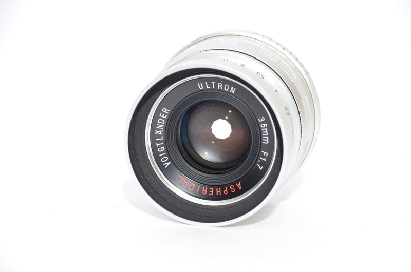 Used Voigtlander Ultron 35mm f/1.7