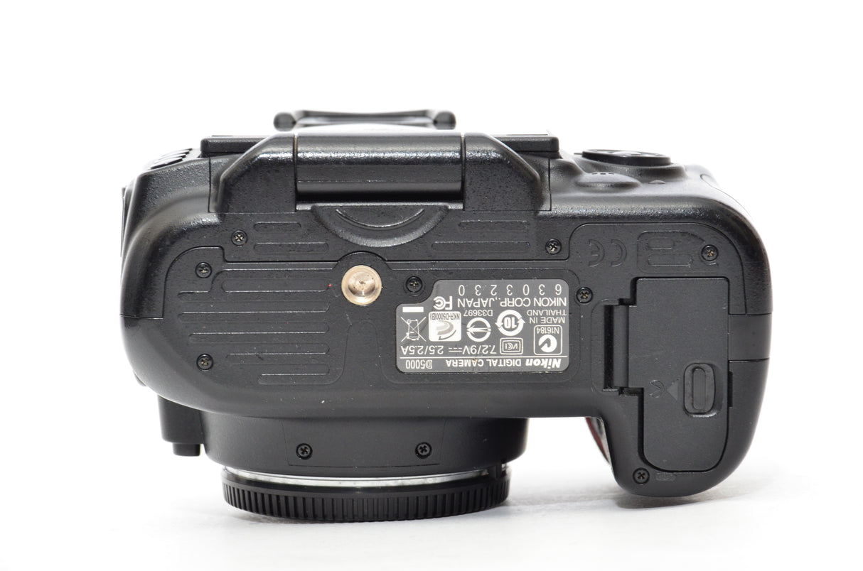 Used Nikon D5000