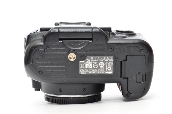 Used Nikon D5000