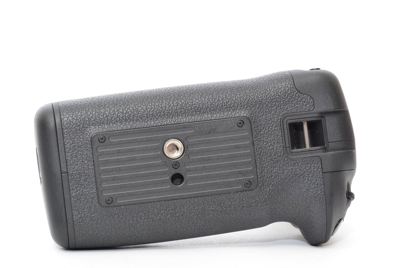 Used Canon BG-E20 Battery Grip