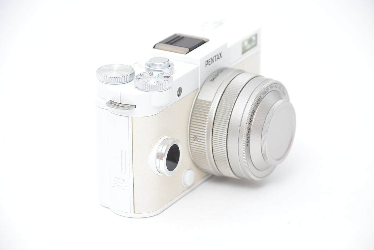 Used Pentax QS-1 Compact with 01 Standard Prime Lens