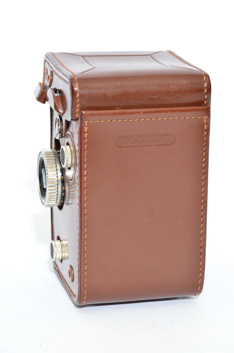 Used Rolleiflex 3.5T With Case and Strap