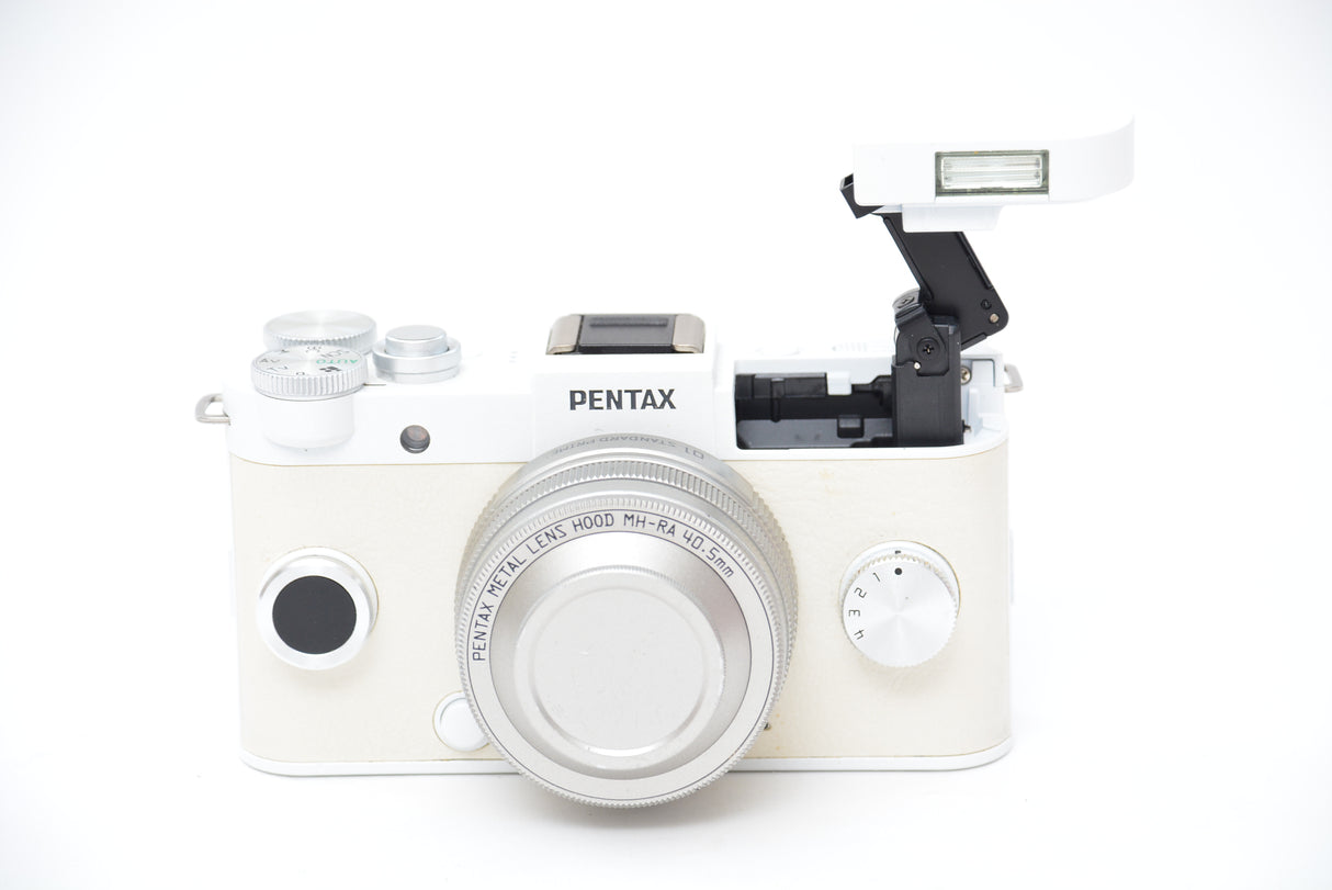 Used Pentax QS-1 Compact with 01 Standard Prime Lens