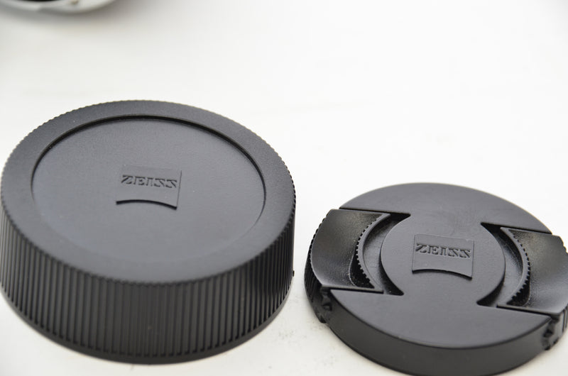 Used Zeiss Planar T* 50mm F2 ZM - Leica M Mount