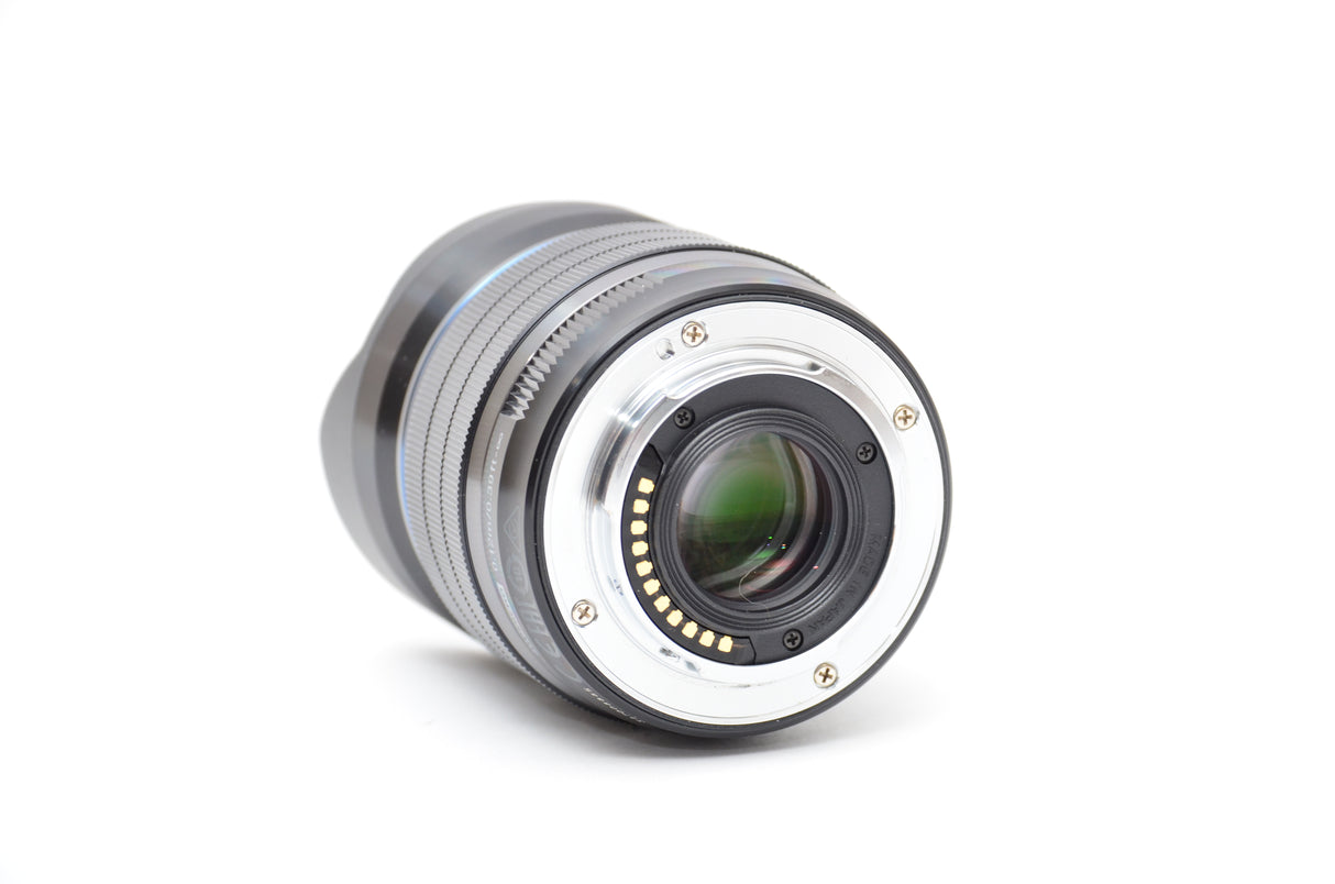 Used Olympus M.Zuiko ED 8mm f/1.8 fisheye Pro lens