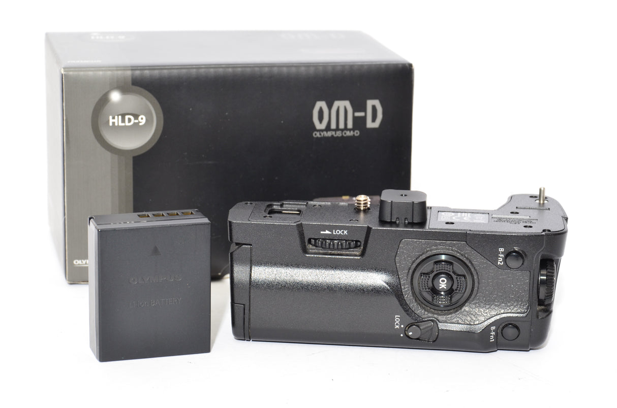 Used Olympus HLD-9 Battery Grip + Battery