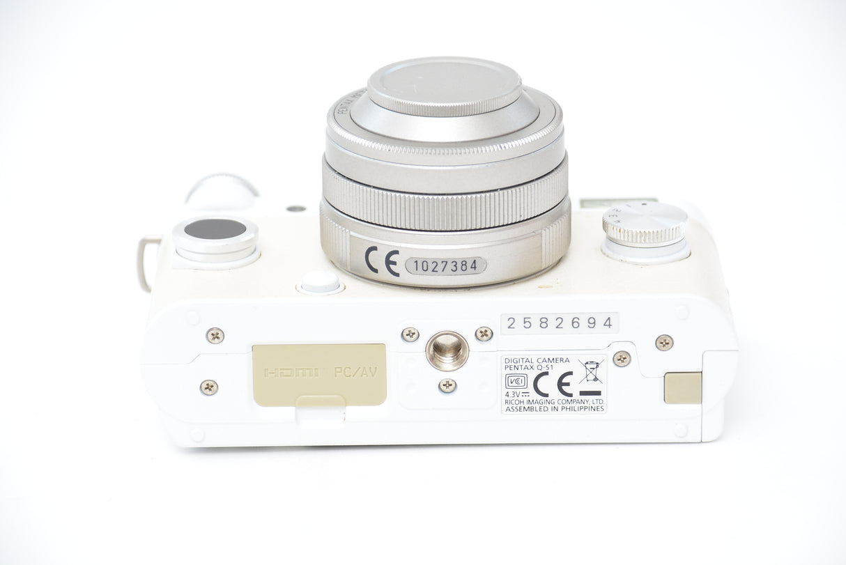 Used Pentax QS-1 Compact with 01 Standard Prime Lens