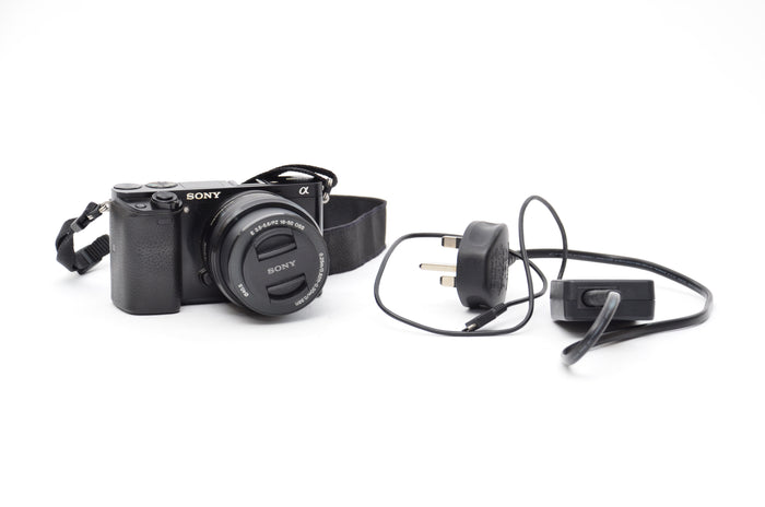Used Sony a6000 Camera with PZ 16-50mm f/3.5-5.6 OSS Lens