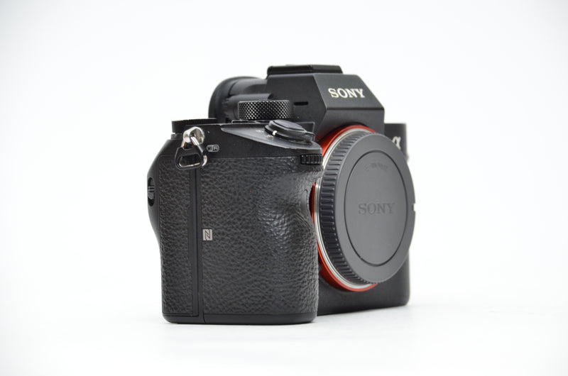 Used Sony A7R III Camera Body