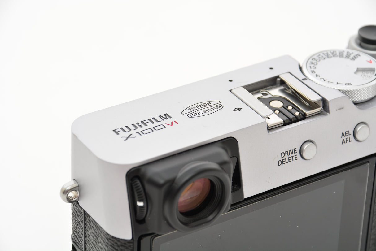 Used Fujifilm X100VI Digital Camera - Silver