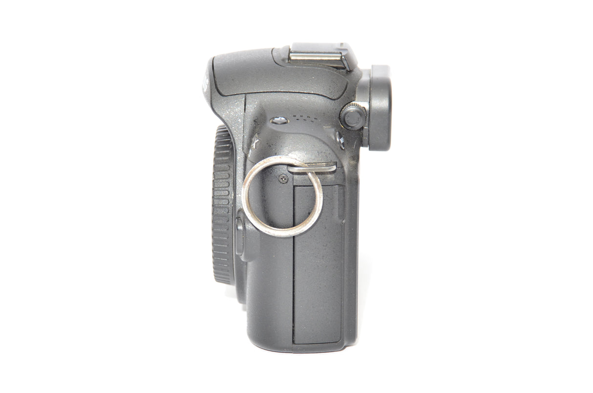 Used Samsung NX10 Body with 20mm f/2.8 & 18-200mm f/3.5-6.3 Lens