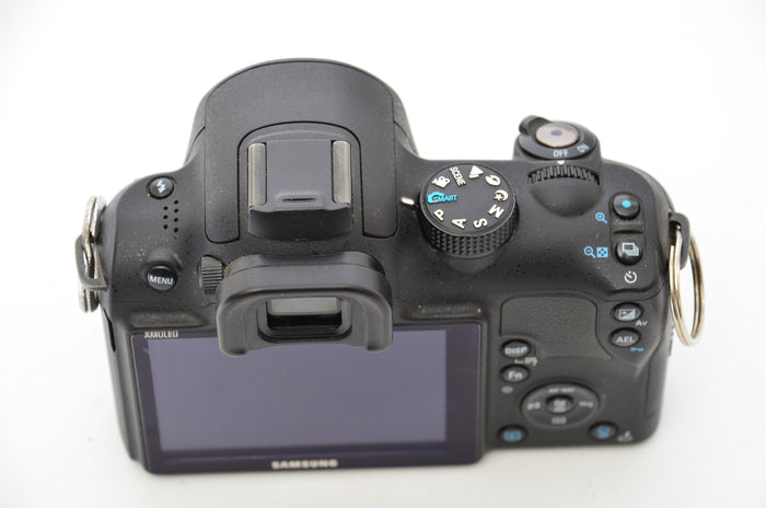 Used Samsung NX10 Body with 20mm f/2.8 & 18-200mm f/3.5-6.3 Lens