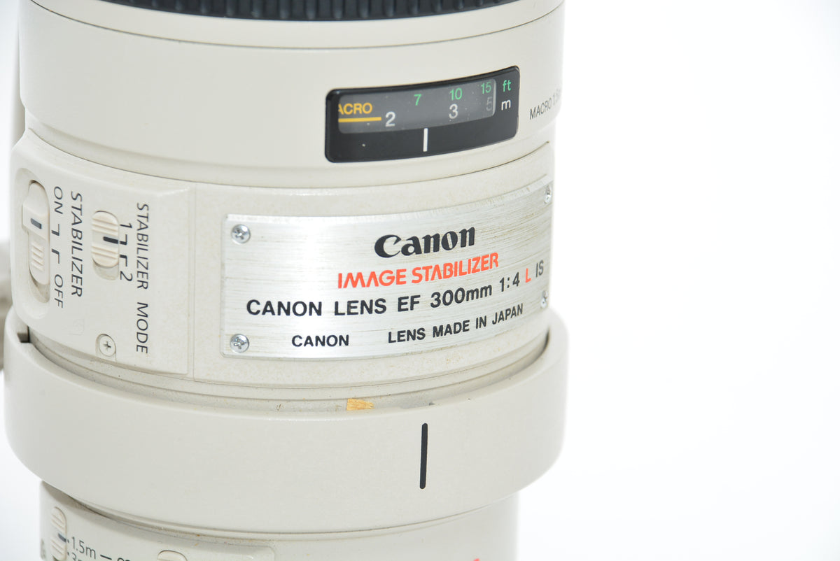 Used Canon EF 300mm f/4 L IS Lens
