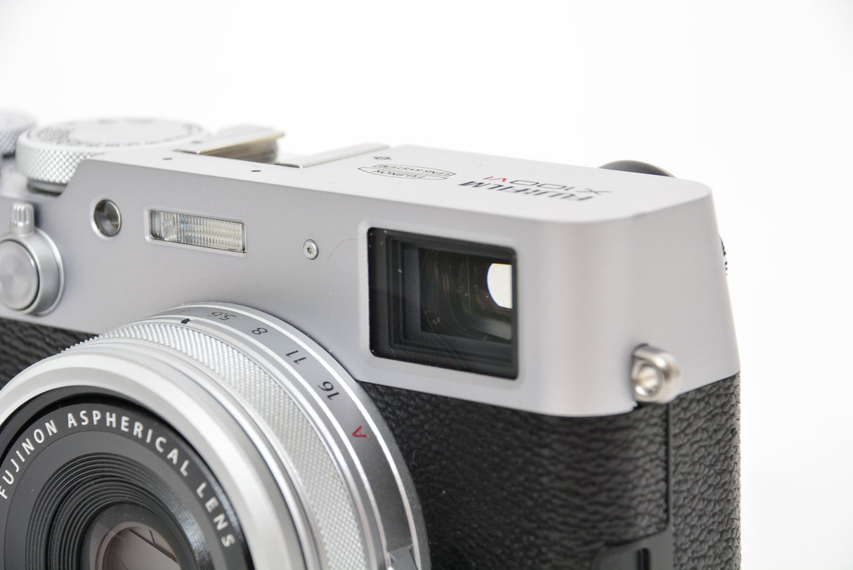 Used Fujifilm X100VI Digital Camera - Silver