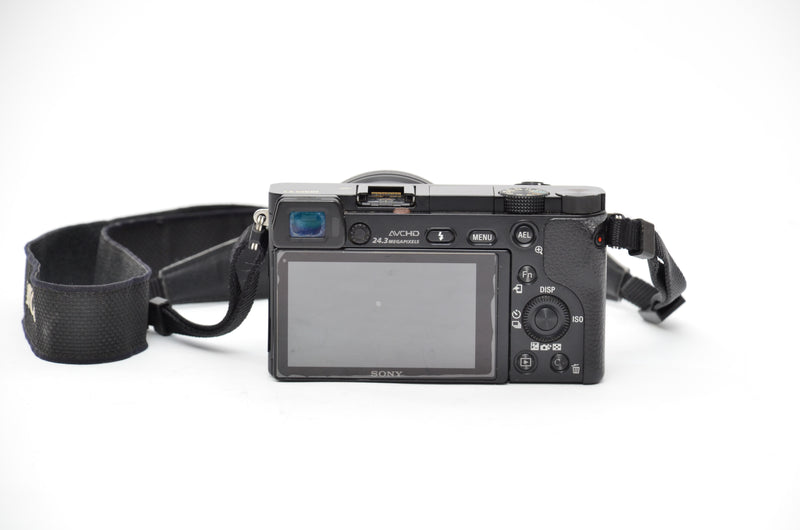 Used Sony a6000 Camera with PZ 16-50mm f/3.5-5.6 OSS Lens