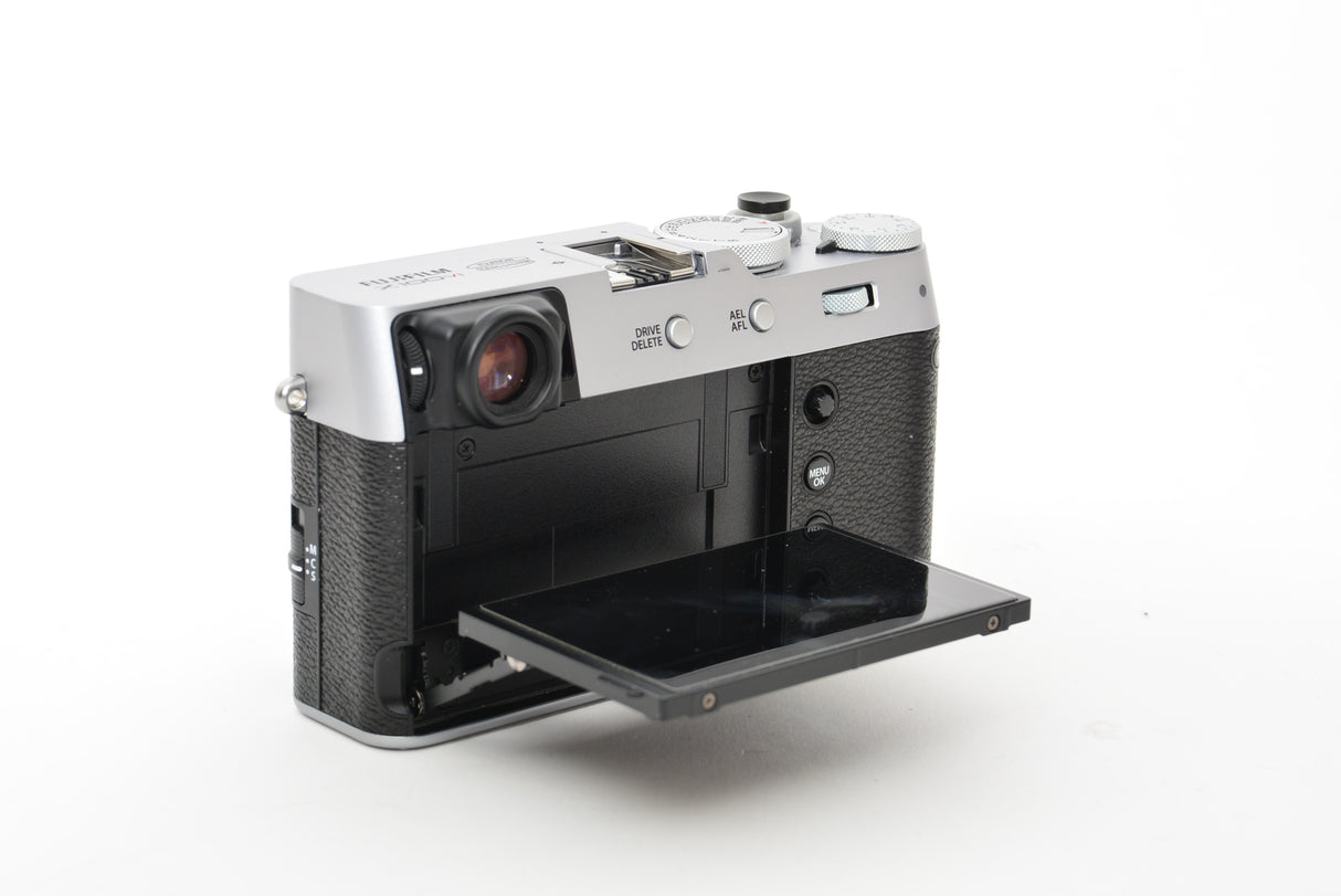 Used Fujifilm X100VI Digital Camera - Silver