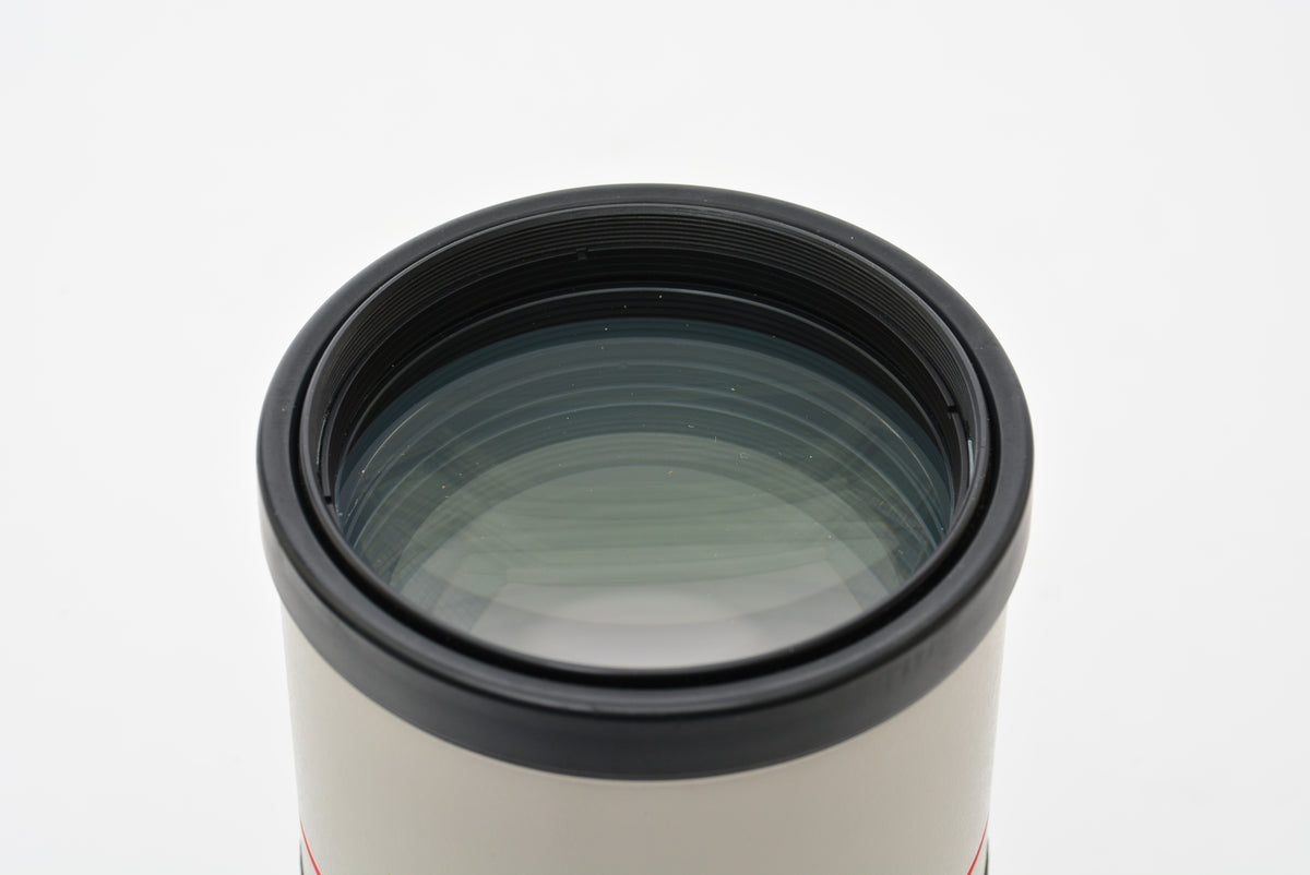 Used Canon EF 300mm f/4 L IS Lens