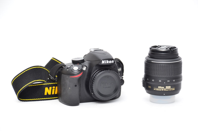 Used Nikon D3200 Camera + AF-S DX NIKKOR 18-55mm f/3.5-5.6 G VR Kit Lens