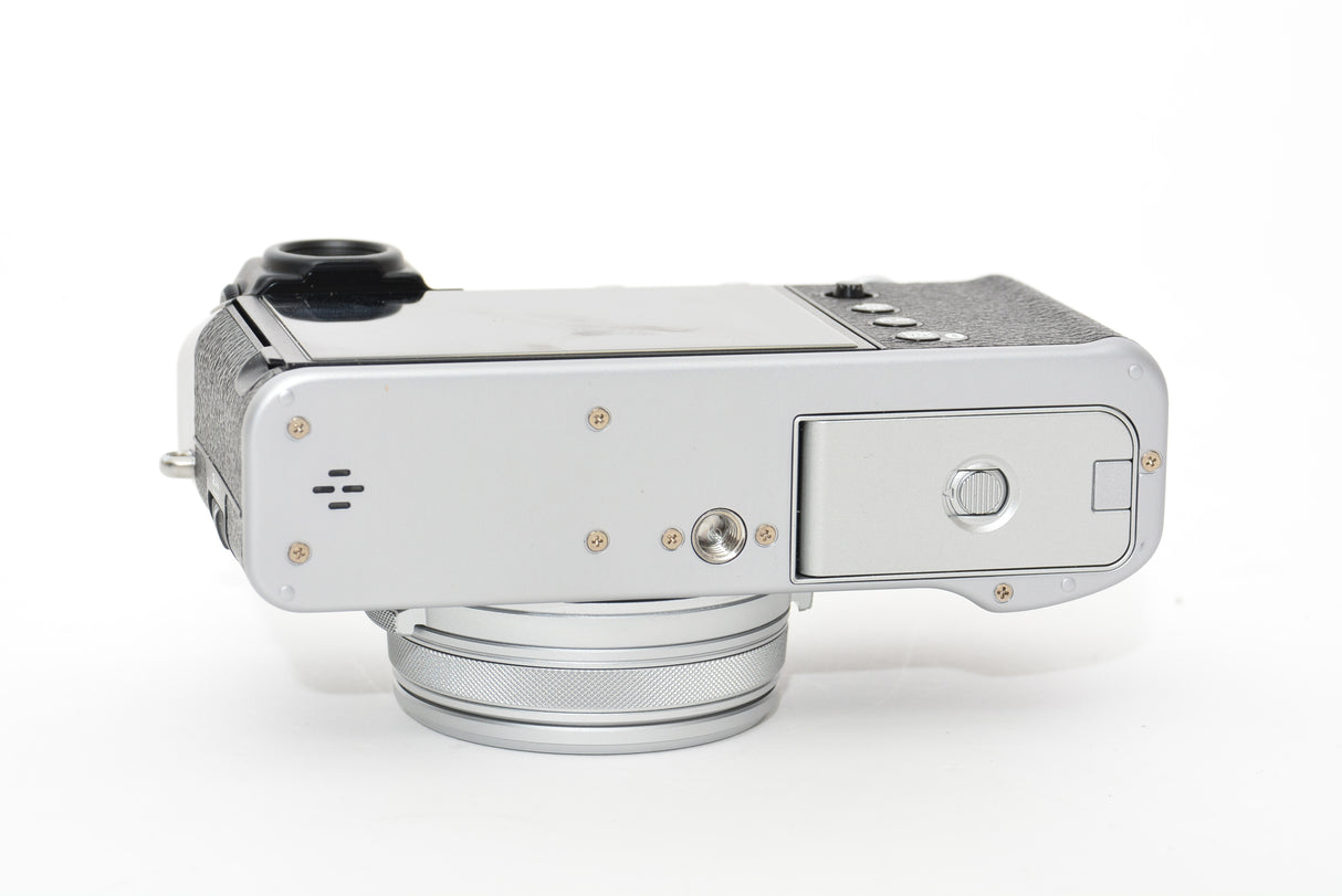 Used Fujifilm X100VI Digital Camera - Silver
