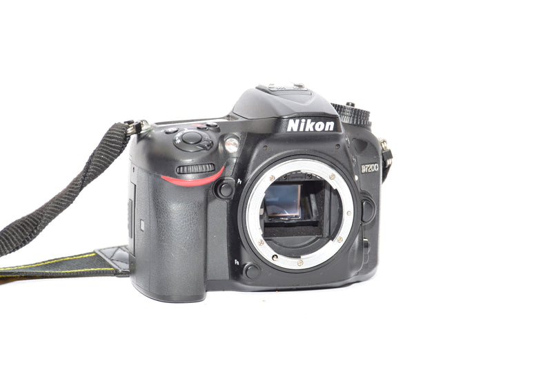 Used Nikon D7200 DSLR