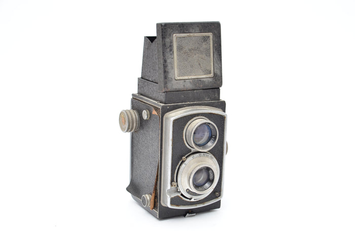 Collection of Assorted Used Vintage cameras