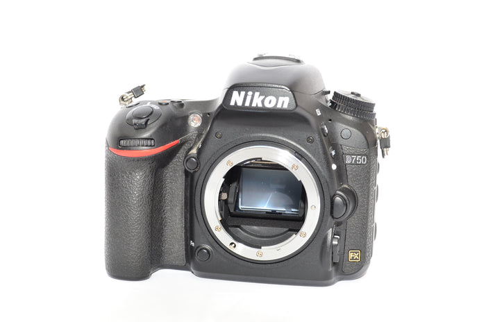 Used Nikon D750