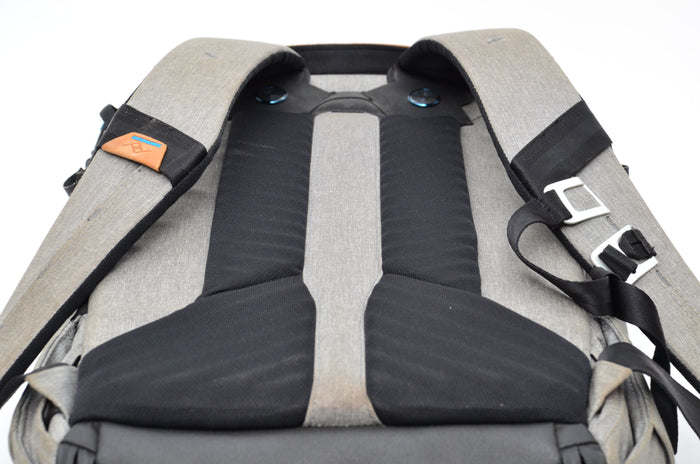 Used Peak Design Everyday Grey 20L Camera Backpack