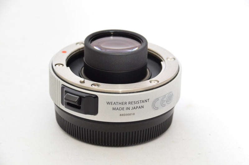 Used Fujifilm Fujinon XF 200mm F2 R LM OIS WR + 1.4X TC F2 WR