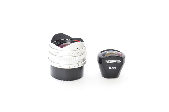 Used Voigtlander Super Wide-Heliar 15mm f/4.5 with 15mm viewfinder