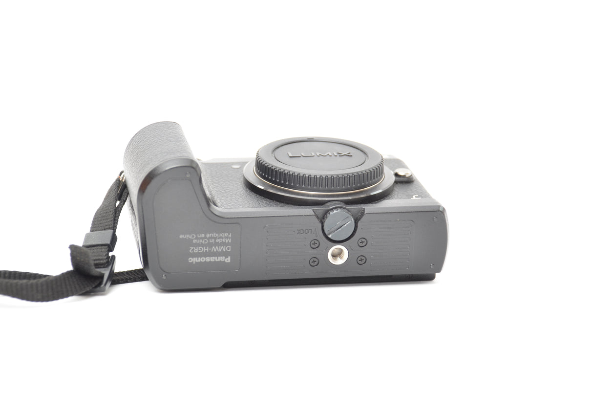 Used Panasonix Lumix G DMC-GX80K with HGR2 Grip