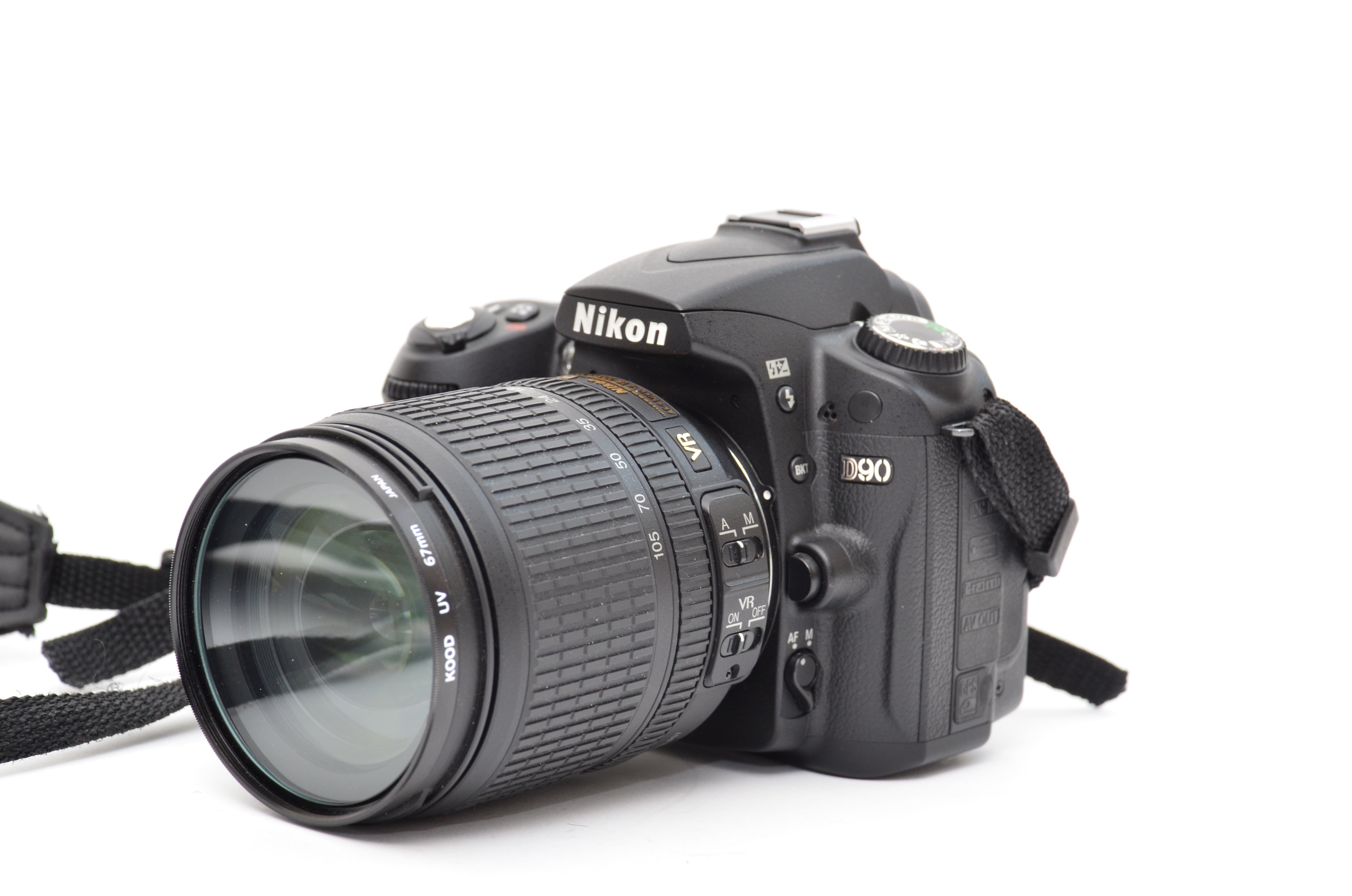 Used Nikon D90 with 18-105mm f/3.5-5.6G ED VR