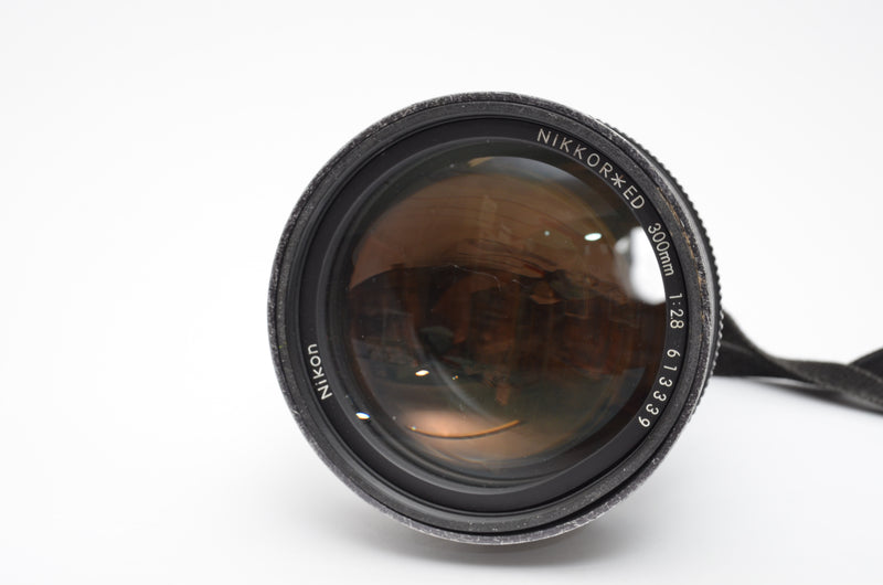 Used Nikon 300mm f/2.8 MF