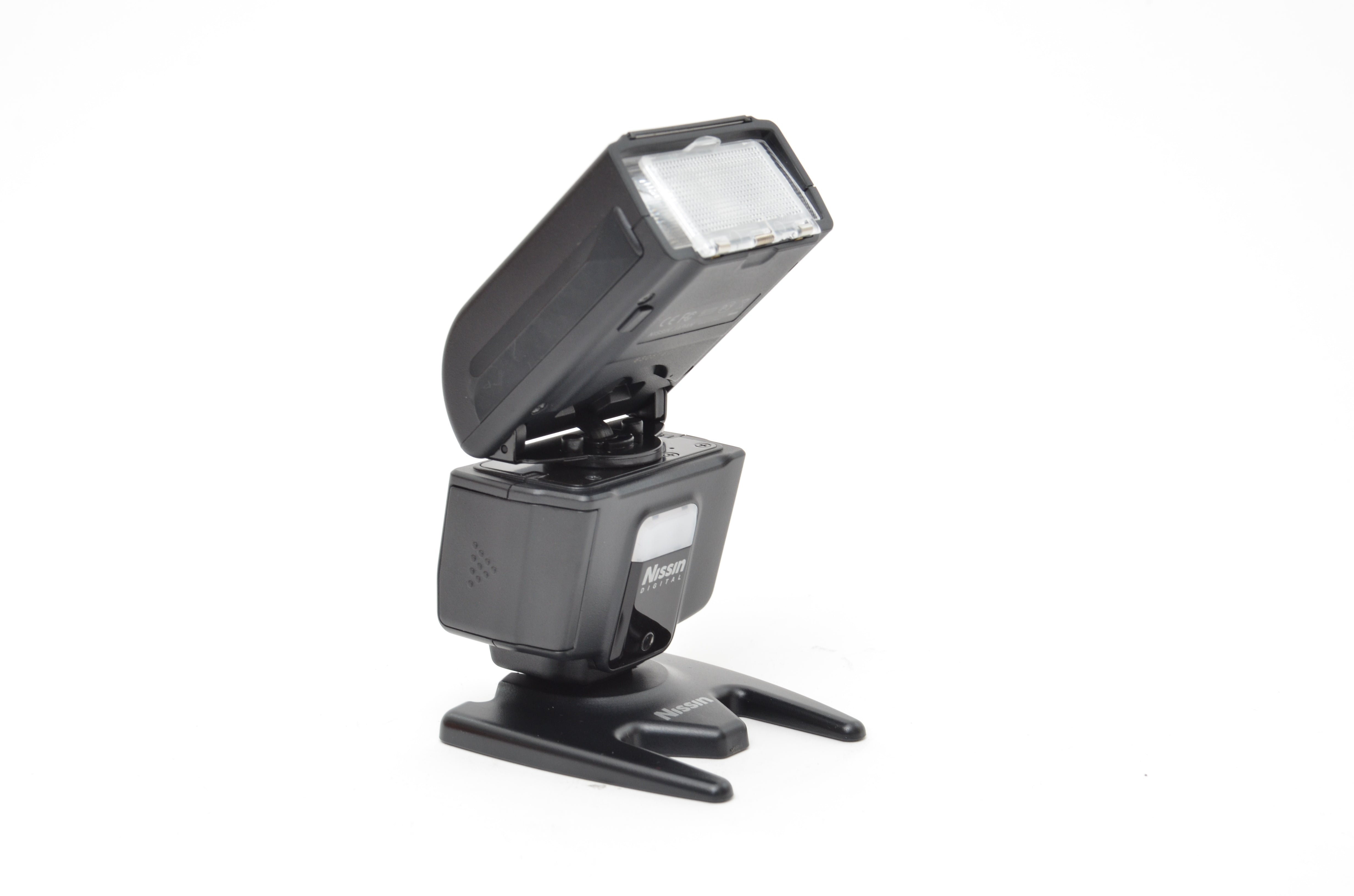Used Nissin i40 flash for fujifilm