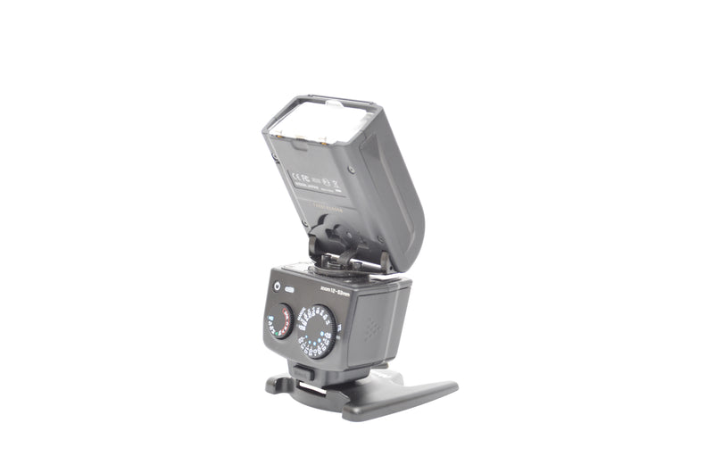 Used Nissin i40 flash for Micro 4/3