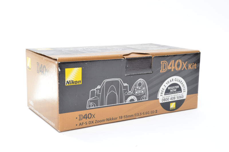 Used Nikon D40x with 18-55mm f/3.5-5.6G ED II