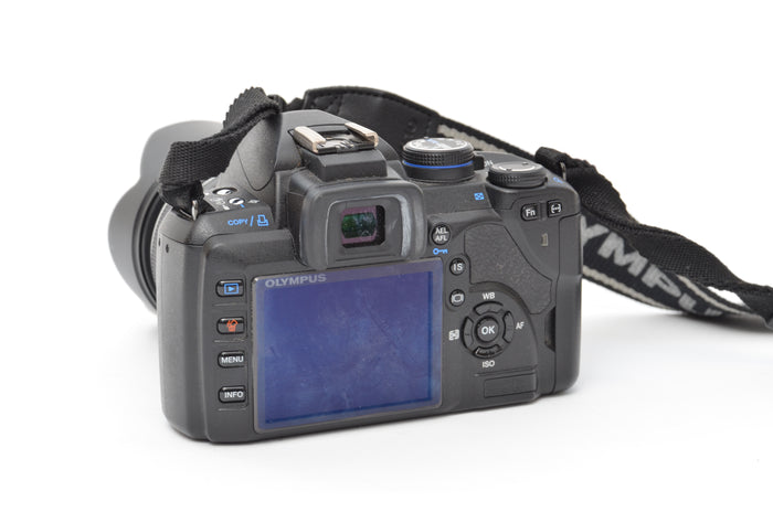 Used Olympus E-520 with 14-42mm f/3.5-5.6